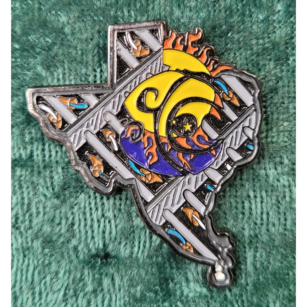 String Cheese Incident SCI Texas State Enamel Hat Pin Austin July 2013 LE 062